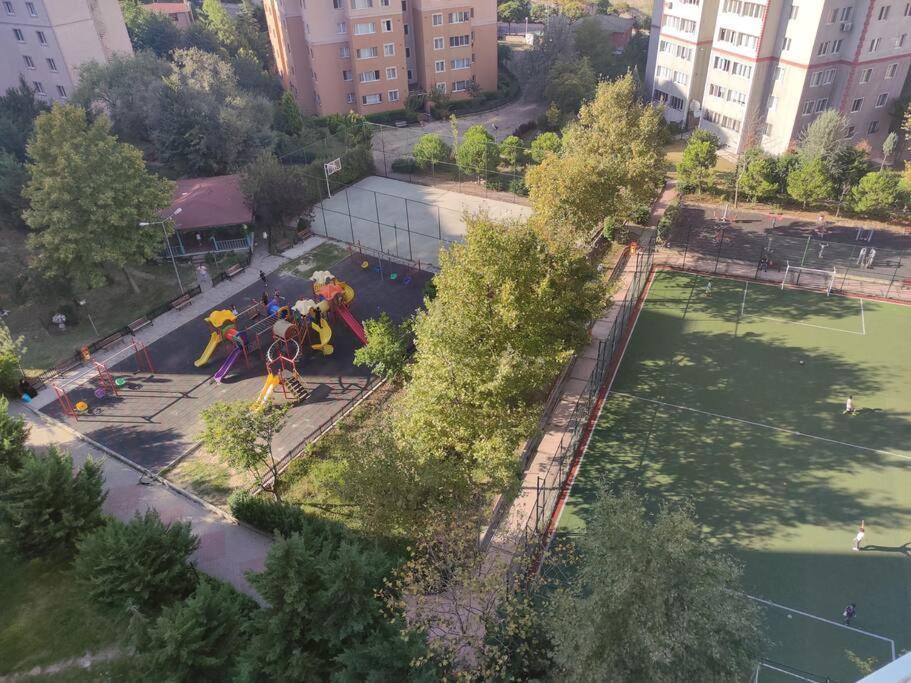 Appartement Beylikduezue Boelgesinde Ferah Bir Site Ici Konut