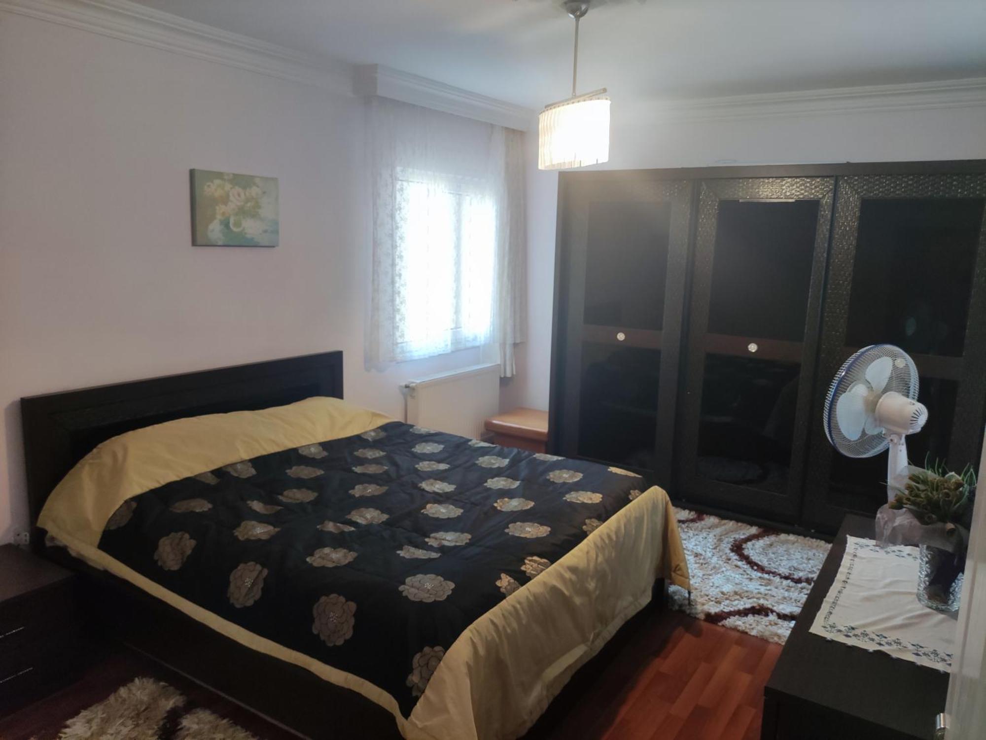 Beylikduezue Boelgesinde Ferah Bir Site Ici Konut Appartement *